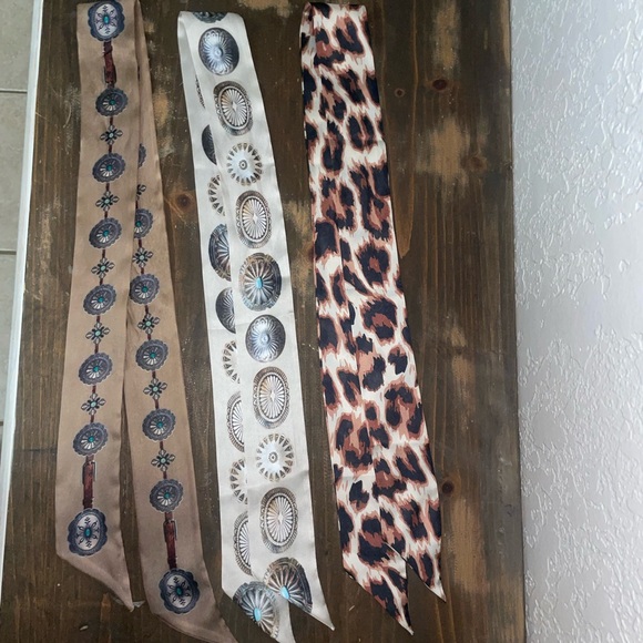 Twillys - Picture 2 of 3